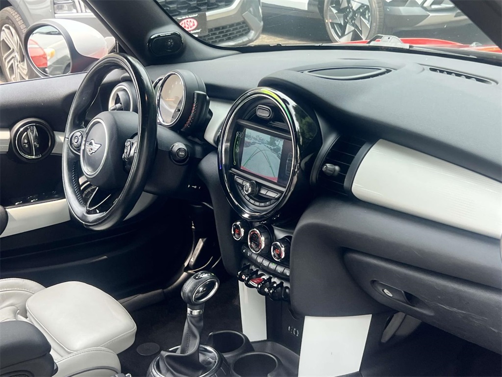 2017 Mini Cooper Convertible S photo 13