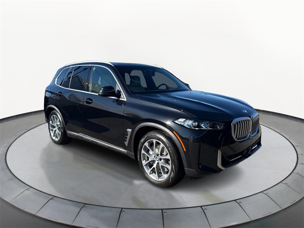 2026 BMW X5 50e's photo
