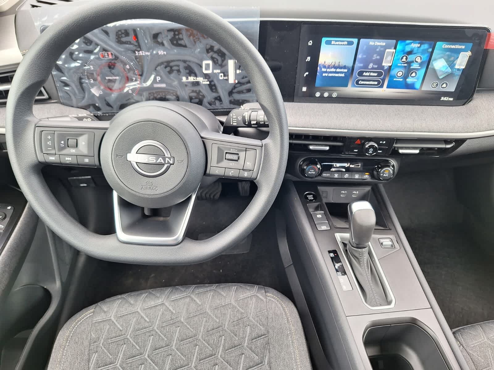 2026 Nissan Kicks SV photo 19