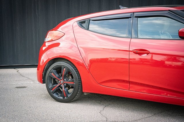 2013 Hyundai Veloster Base photo 6