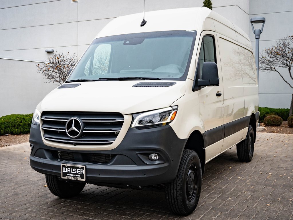 2024 Mercedes-Benz Sprinter Cargo Van Base's photo