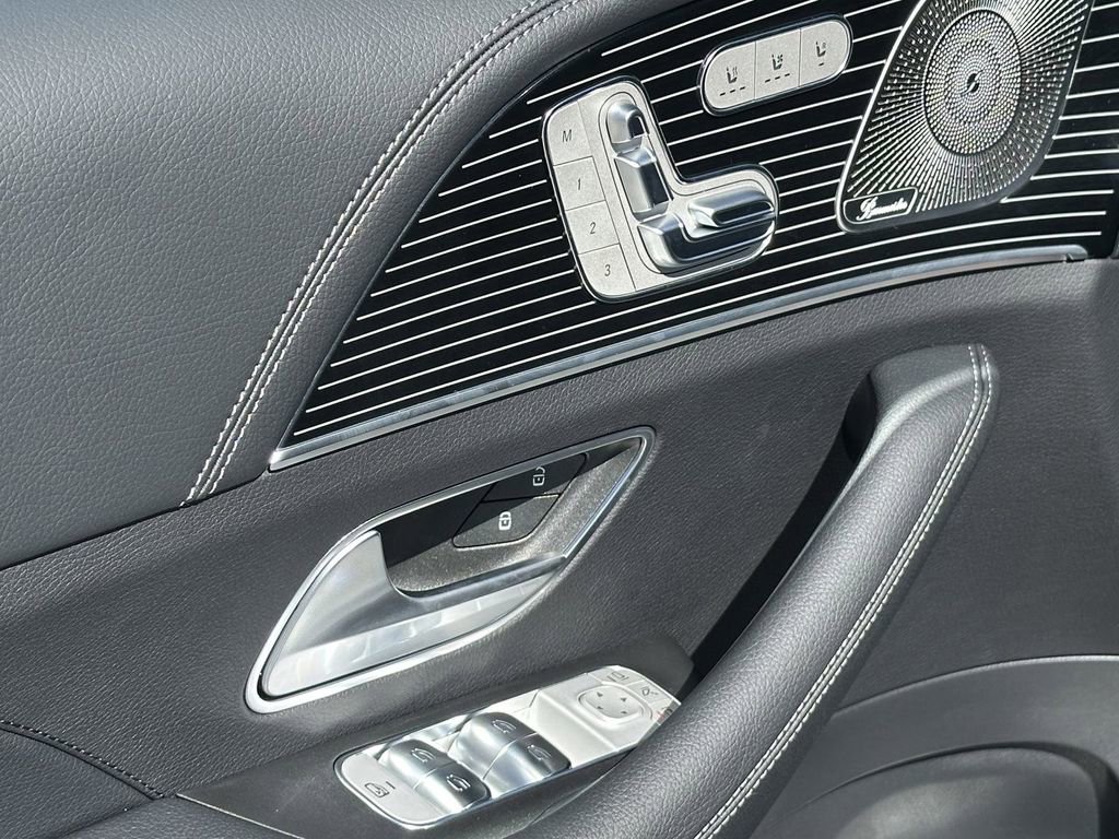 2025 Mercedes Benz GLE 350 4MATIC photo 12