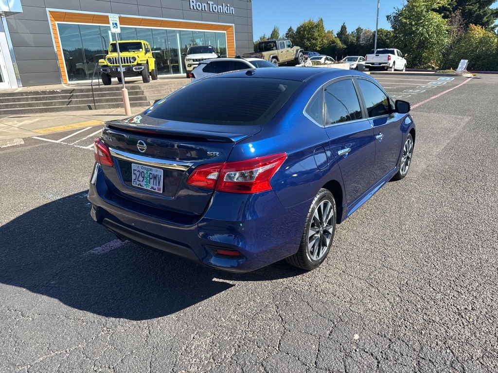 2019 Nissan Sentra SR photo 6