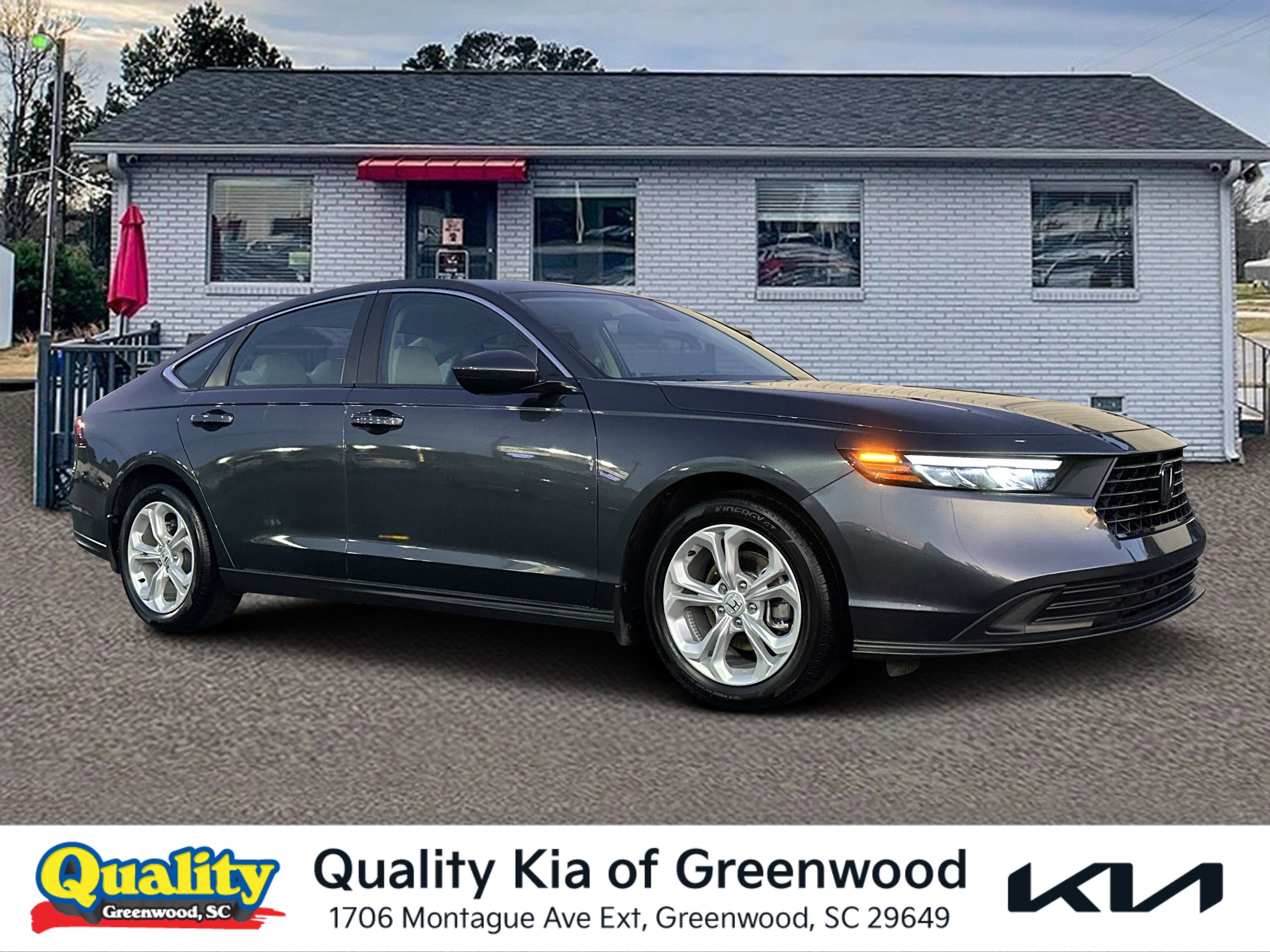 2024 Honda Accord LX's photo