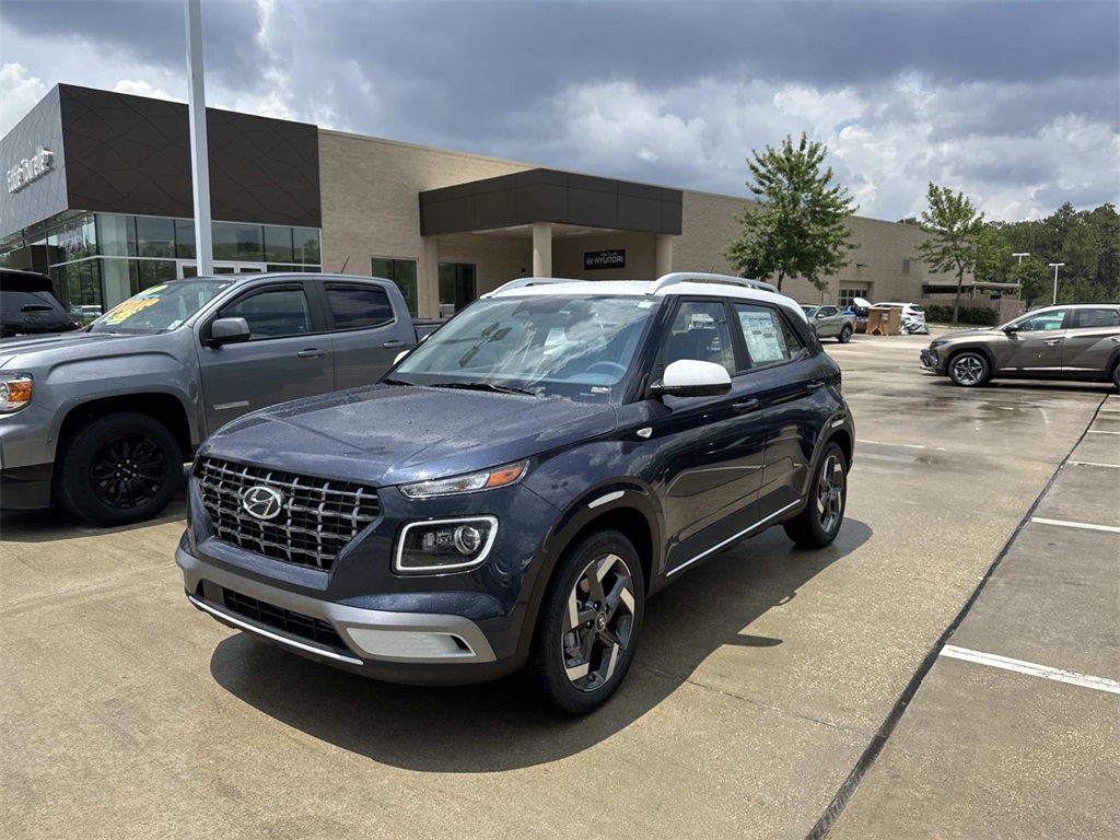 2025 Hyundai Venue Limited's photo