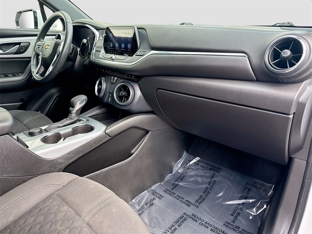 2022 Chevrolet Blazer 2LT photo 28