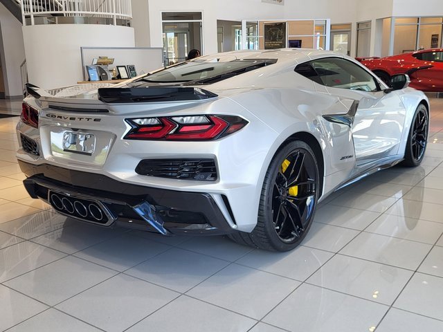 2026 Chevrolet Corvette Z06 2LT photo 2
