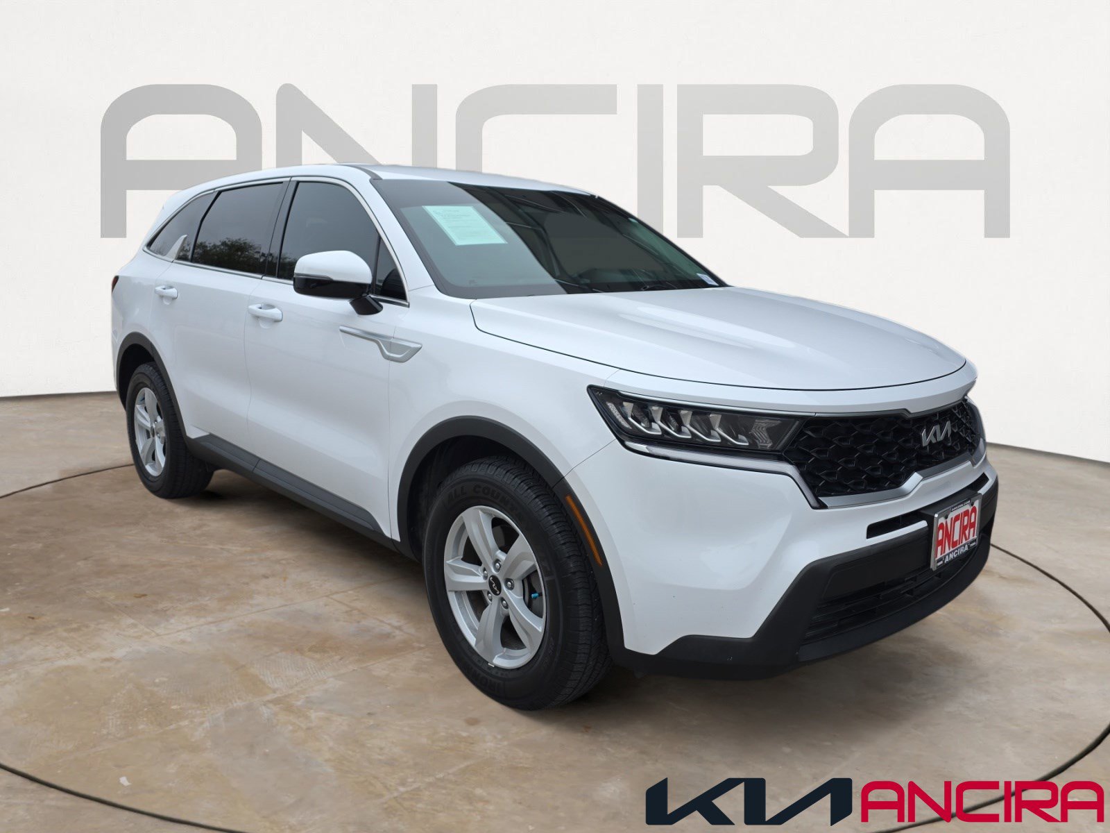 2022 Kia Sorento LX's photo