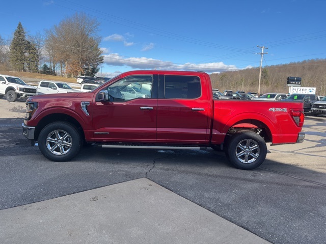 2025 Ford F-150 XLT photo 4