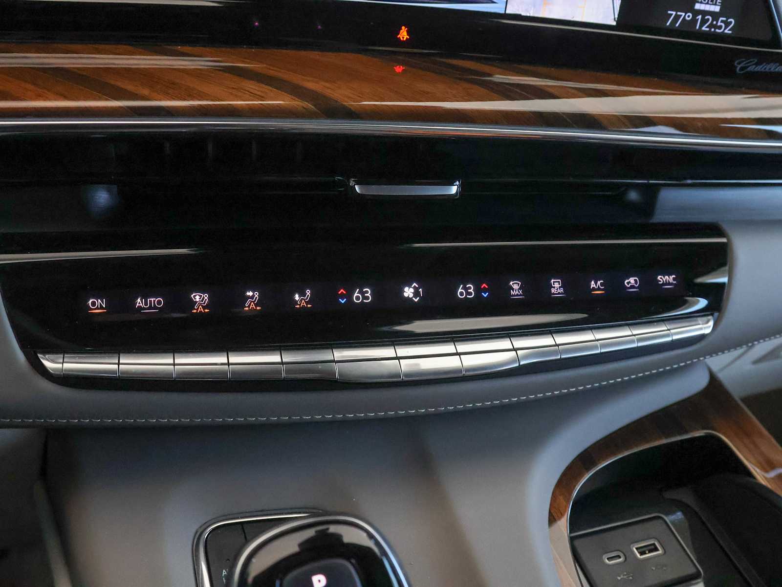 2024 Cadillac Escalade Sport Platinum photo 13
