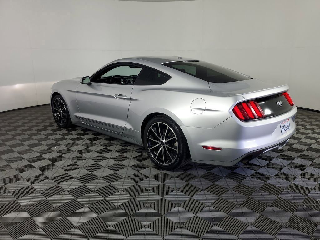 2017 Ford Mustang EcoBoost Premium photo 6