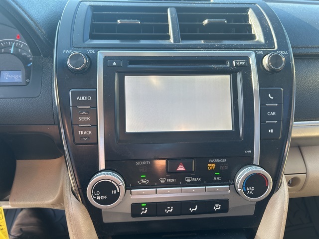 2013 Toyota Camry LE photo 9