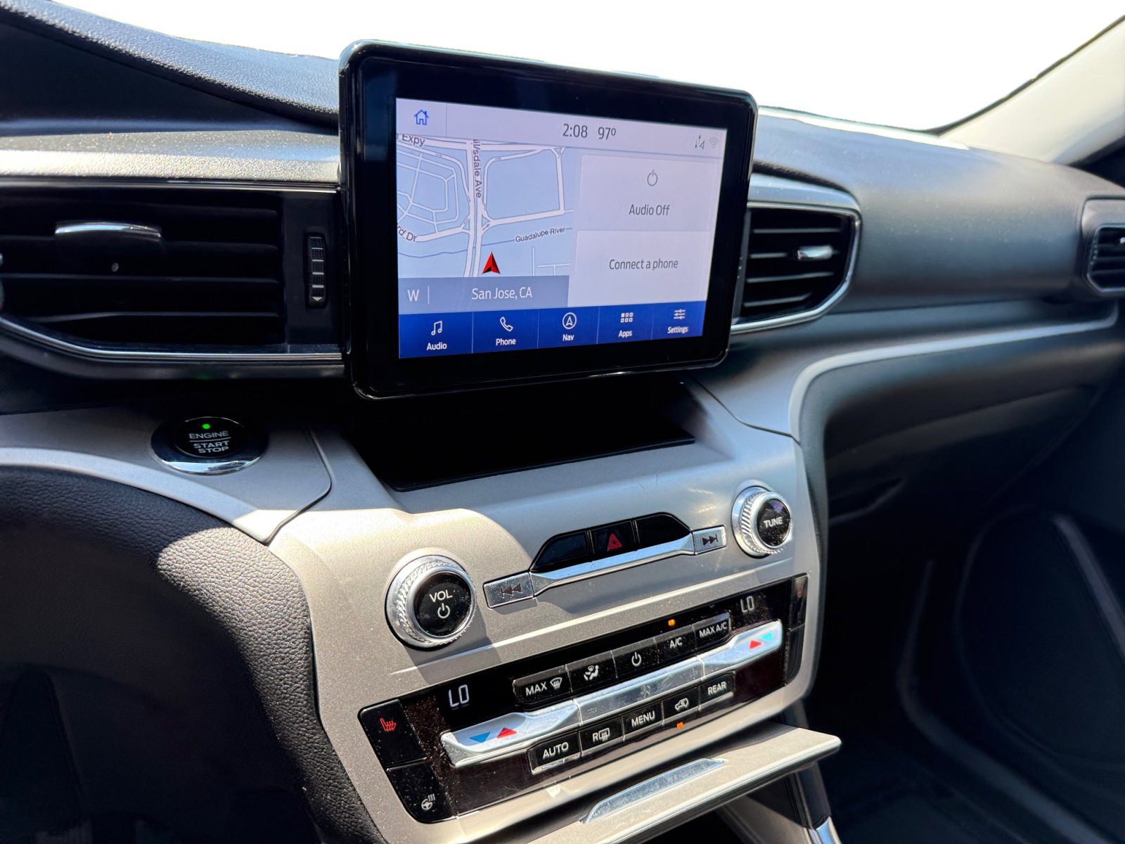 2021 Ford Explorer XLT photo 11