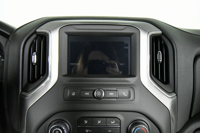2025 Chevrolet Silverado 3500HD Work Truck photo 3