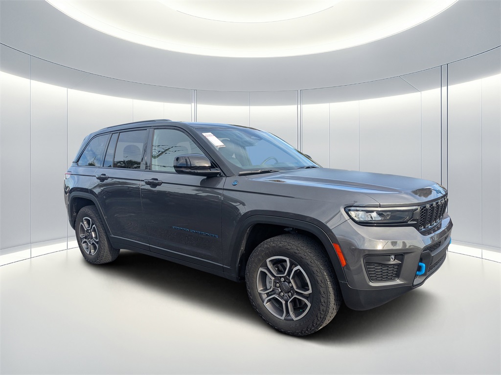 2024 Jeep Grand Cherokee Trailhawk 4xe's photo