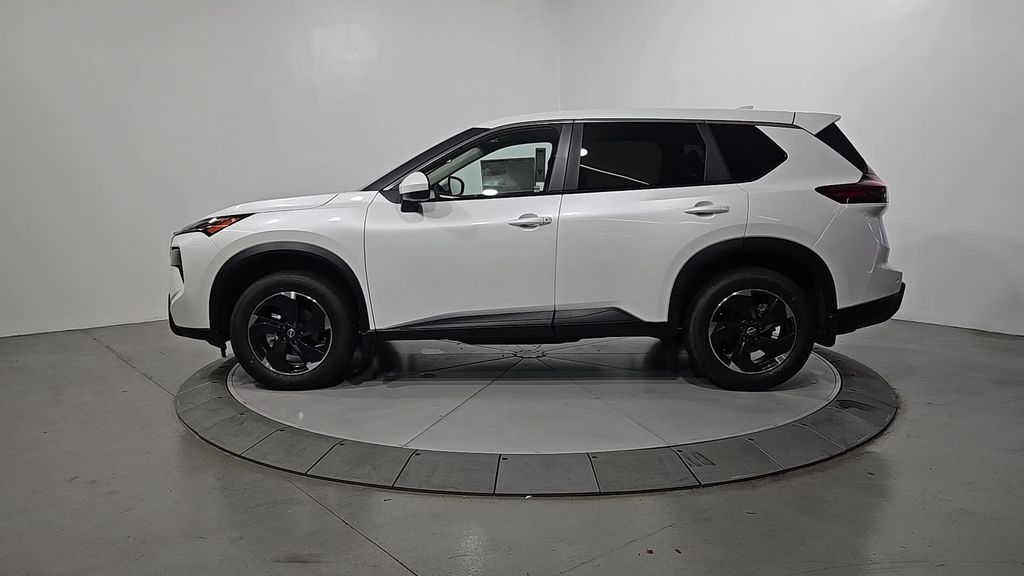 2026 Nissan Rogue SV photo 2