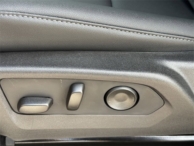 2026 Chevrolet Colorado LT photo 18