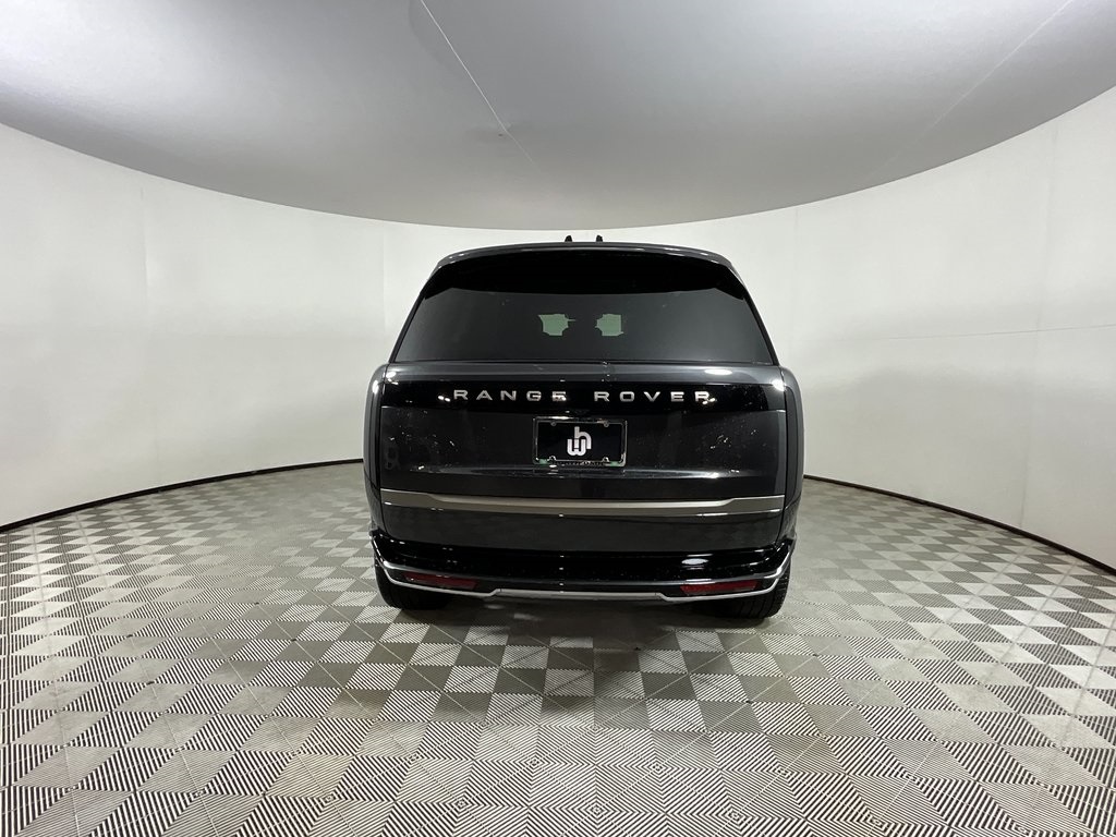 2025 Land Rover Range Rover SE photo 6