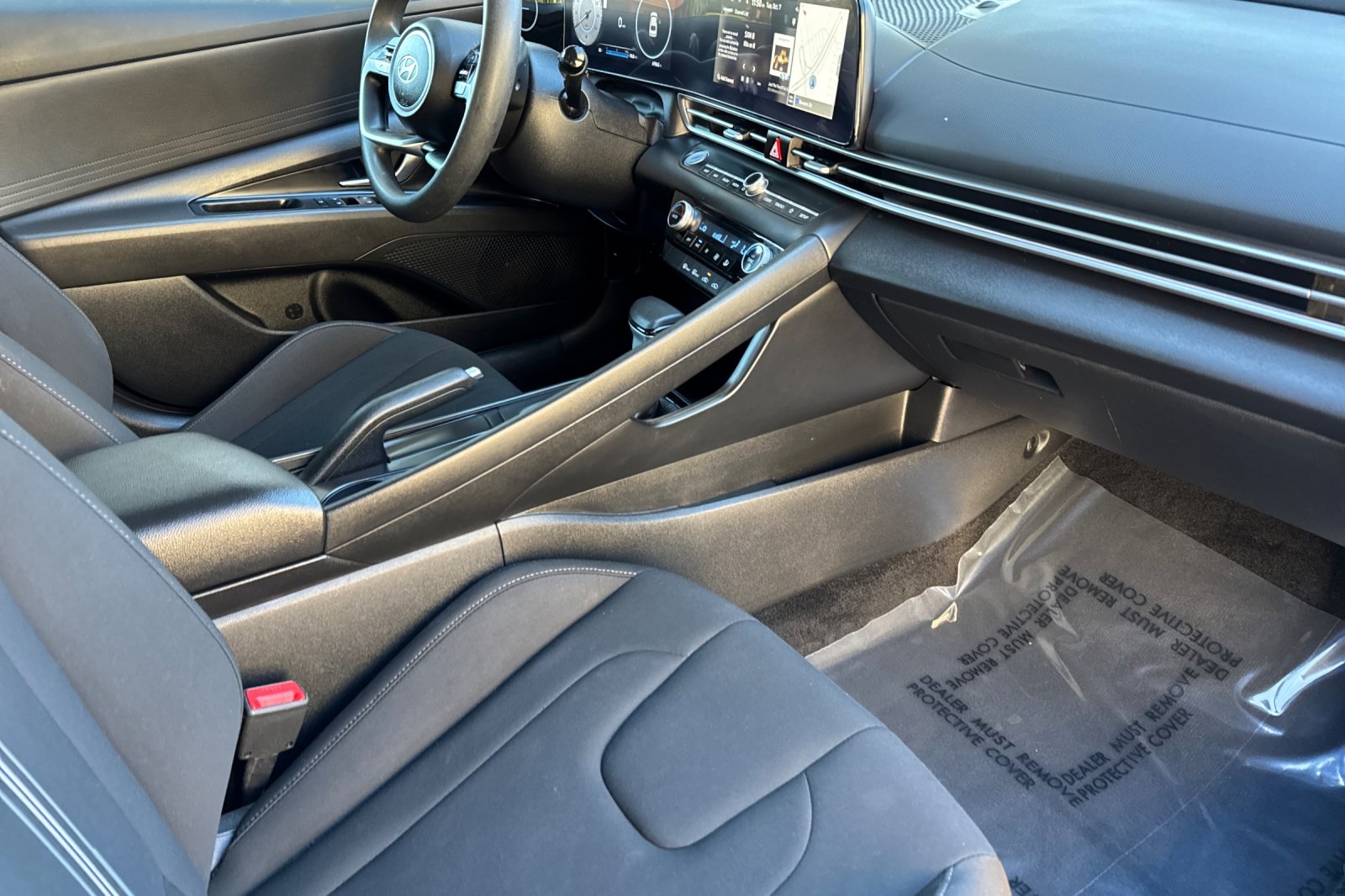 2024 Hyundai Elantra SEL photo 13