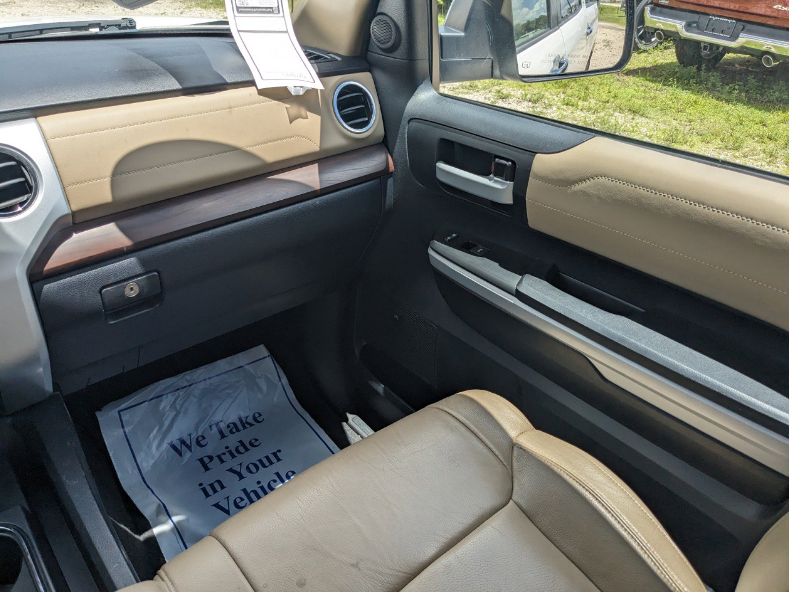 2019 Toyota Tundra Limited photo 14