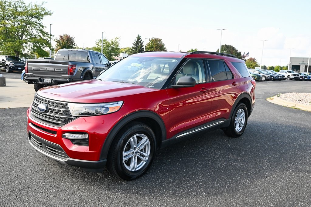 2023 Ford Explorer XLT photo 4