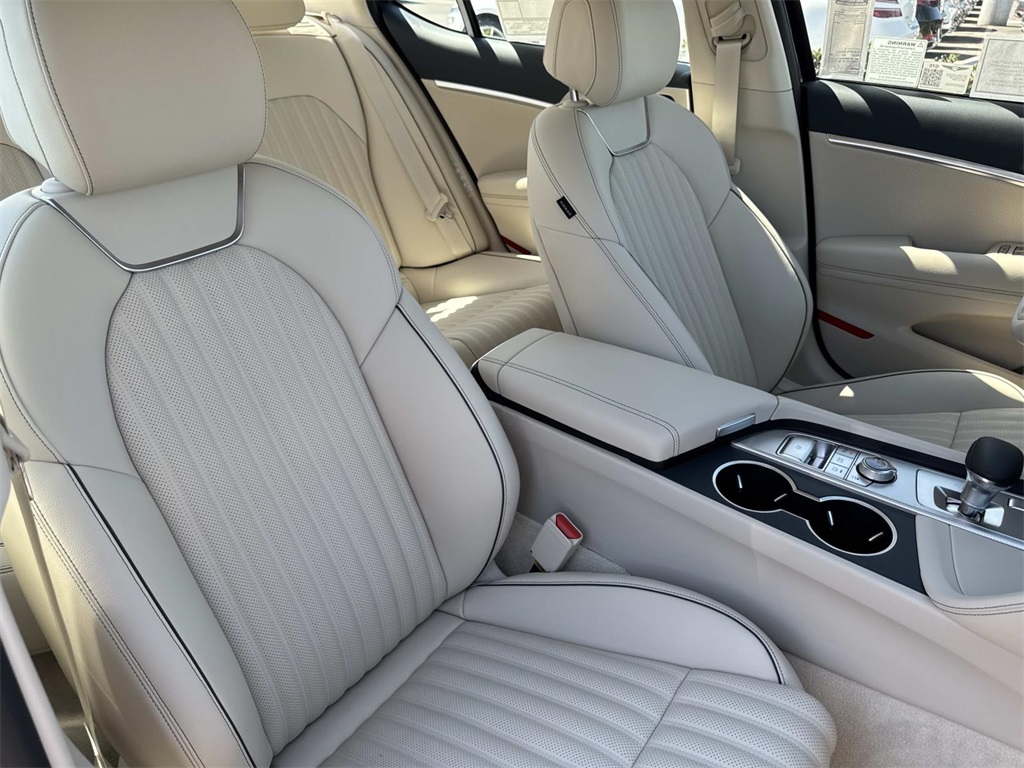 2026 Genesis G70 2.5T Prestige photo 26