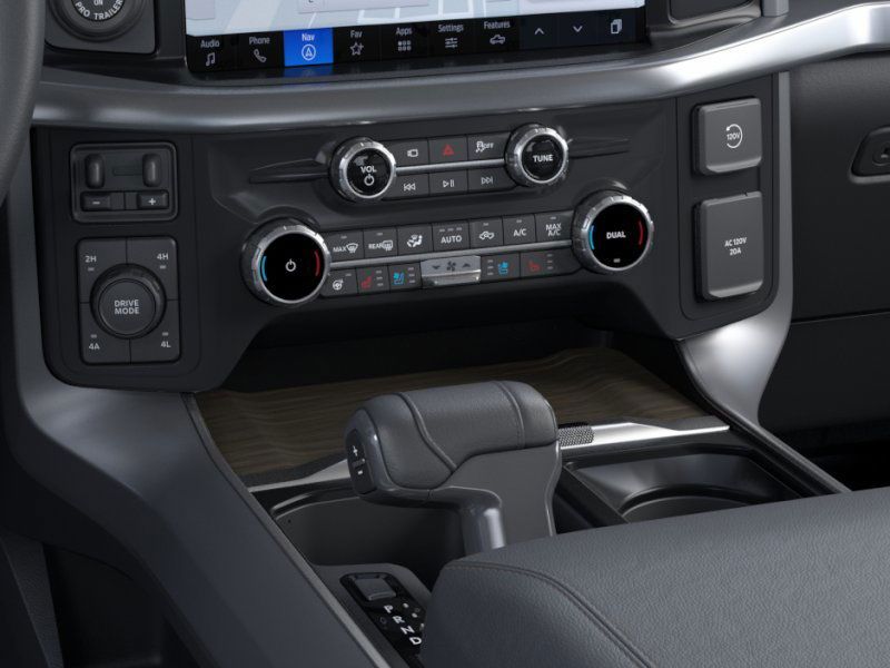 2025 Ford F-150 Lariat photo 13