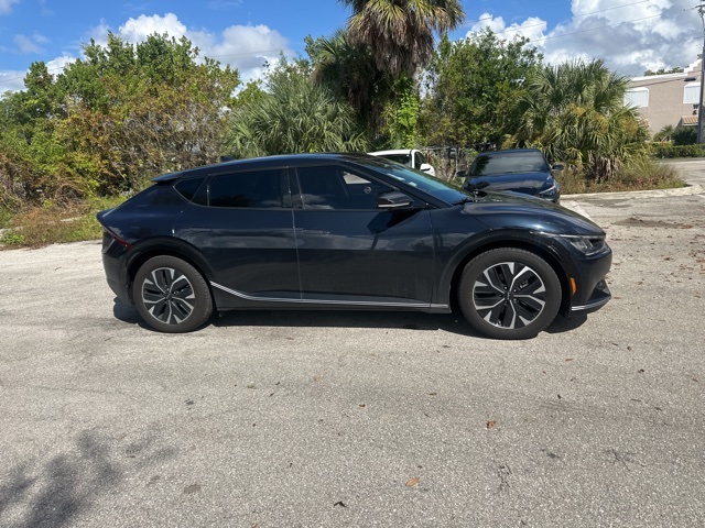 2022 Kia EV6 Wind photo 4