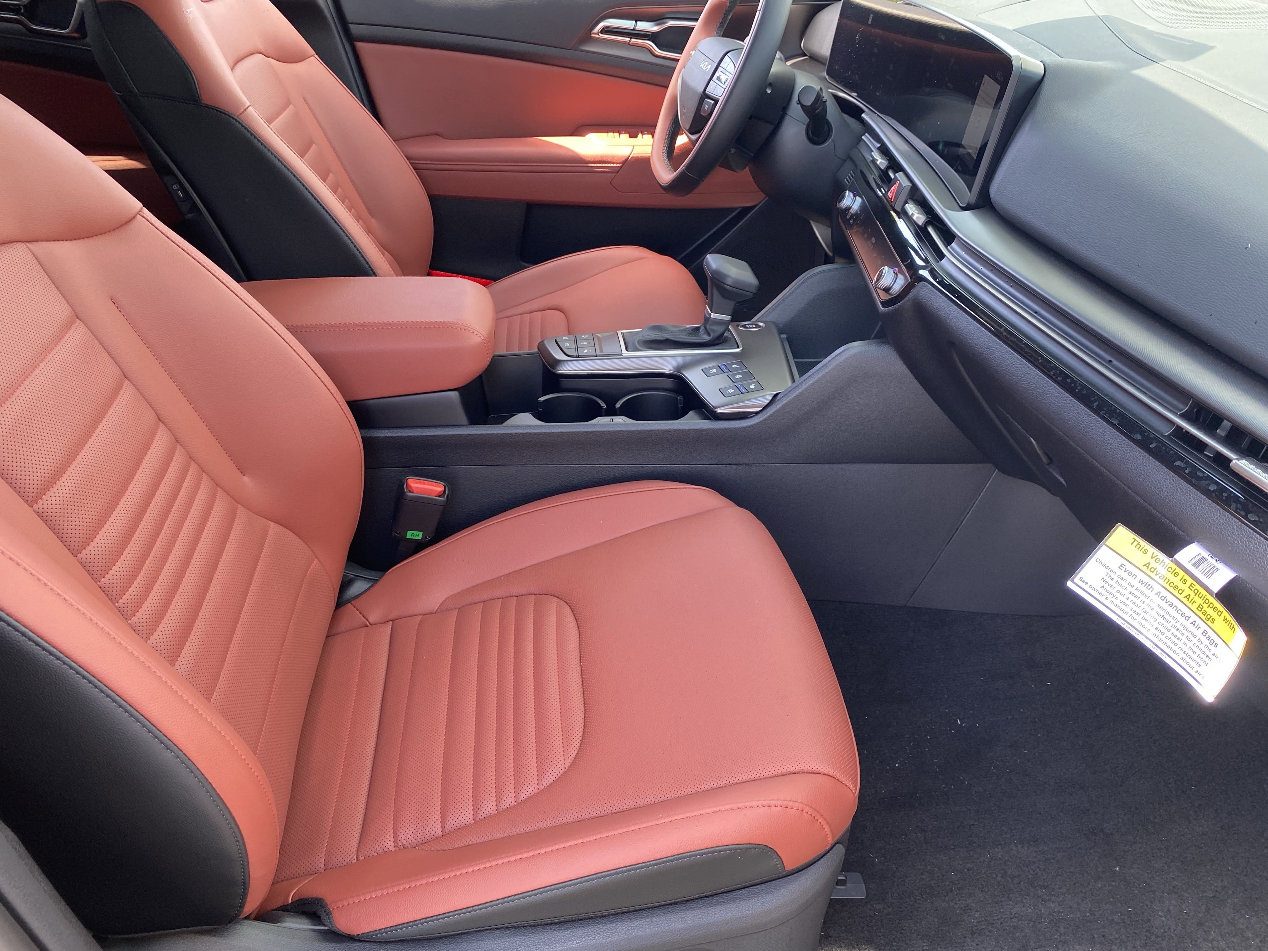 2026 Kia Sportage SX Prestige photo 3