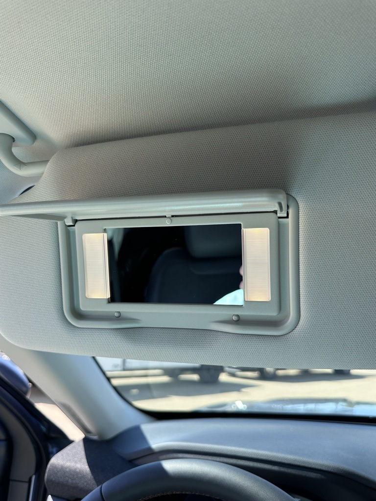 2025 Ford Explorer photo 23