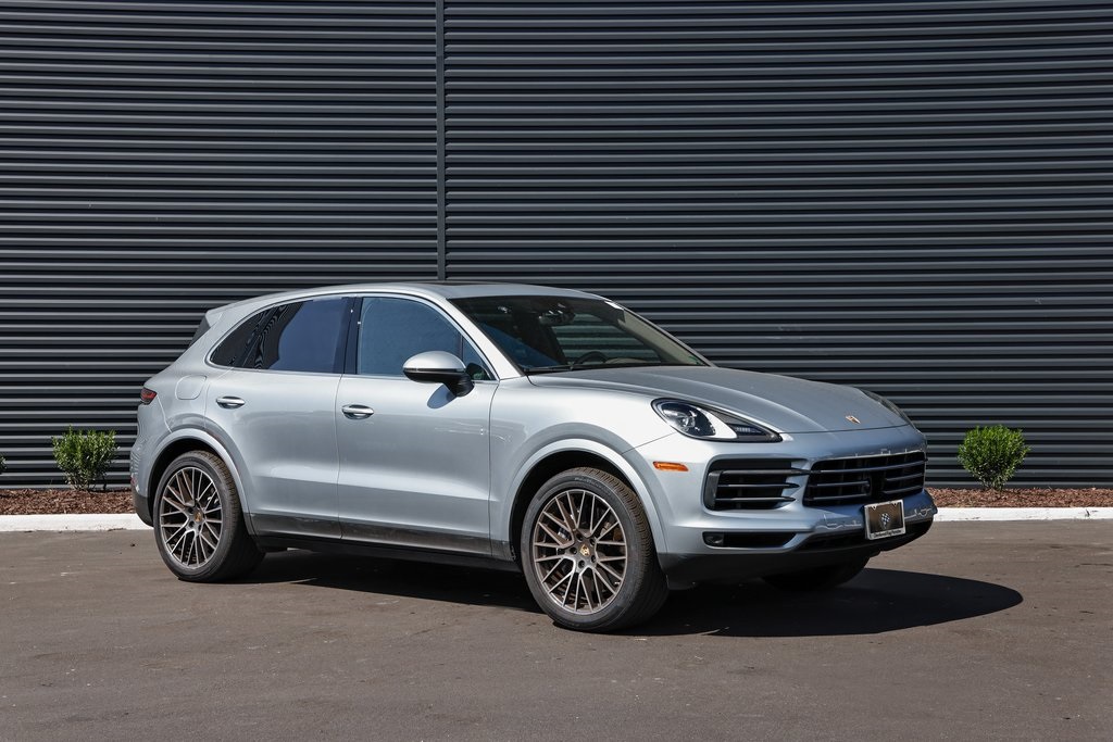 2022 Porsche Cayenne Base photo 9