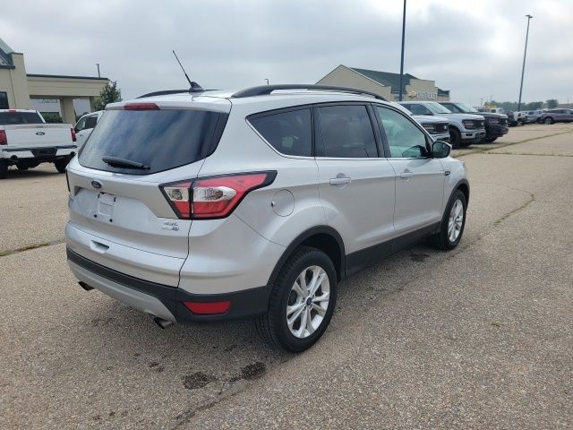 2018 Ford Escape SEL photo 4