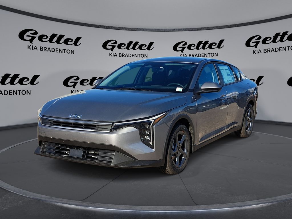 2025 Kia K4 LXS's photo