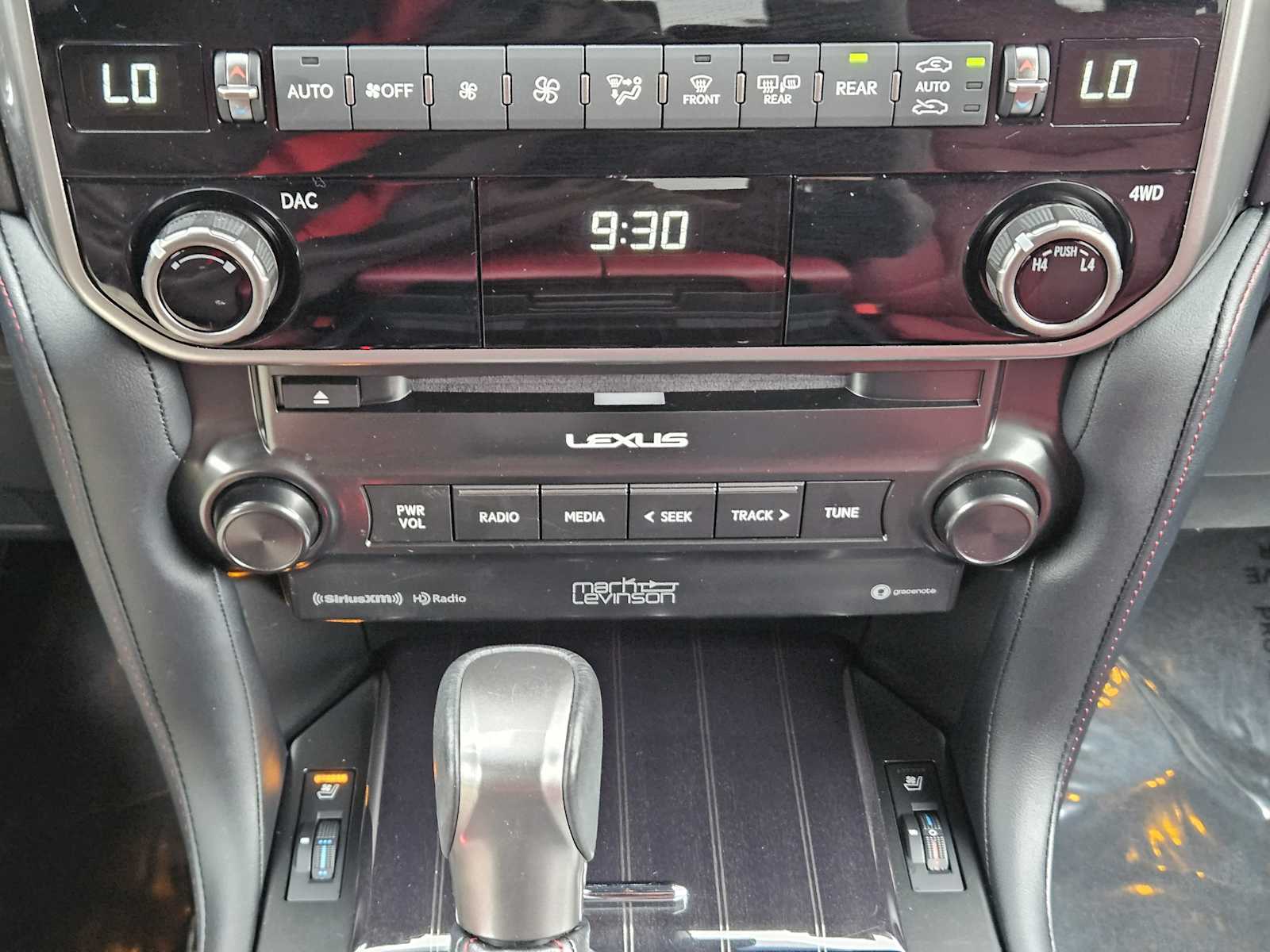 2022 Lexus GX 460 Premium photo 13