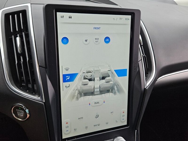 2023 Ford Edge Titanium photo 21