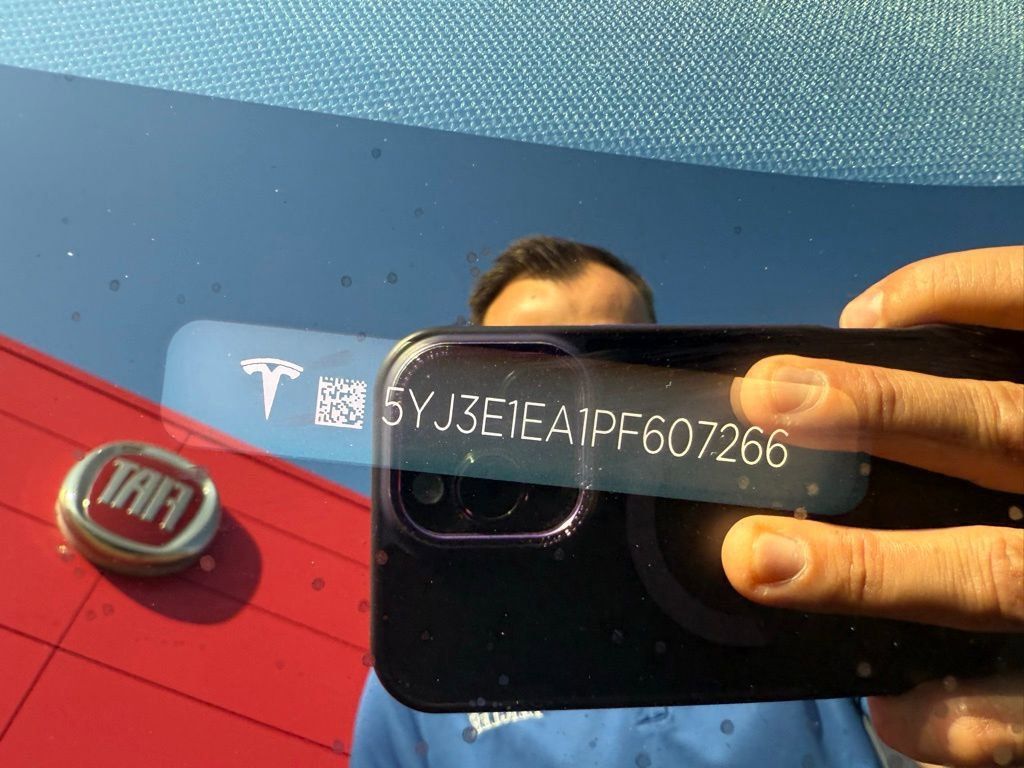 2023 Tesla Model 3 photo 6
