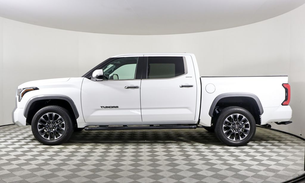 2025 Toyota Tundra Limited photo 3