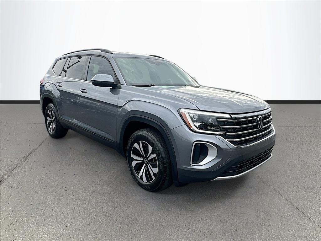 2024 Volkswagen Atlas SE's photo