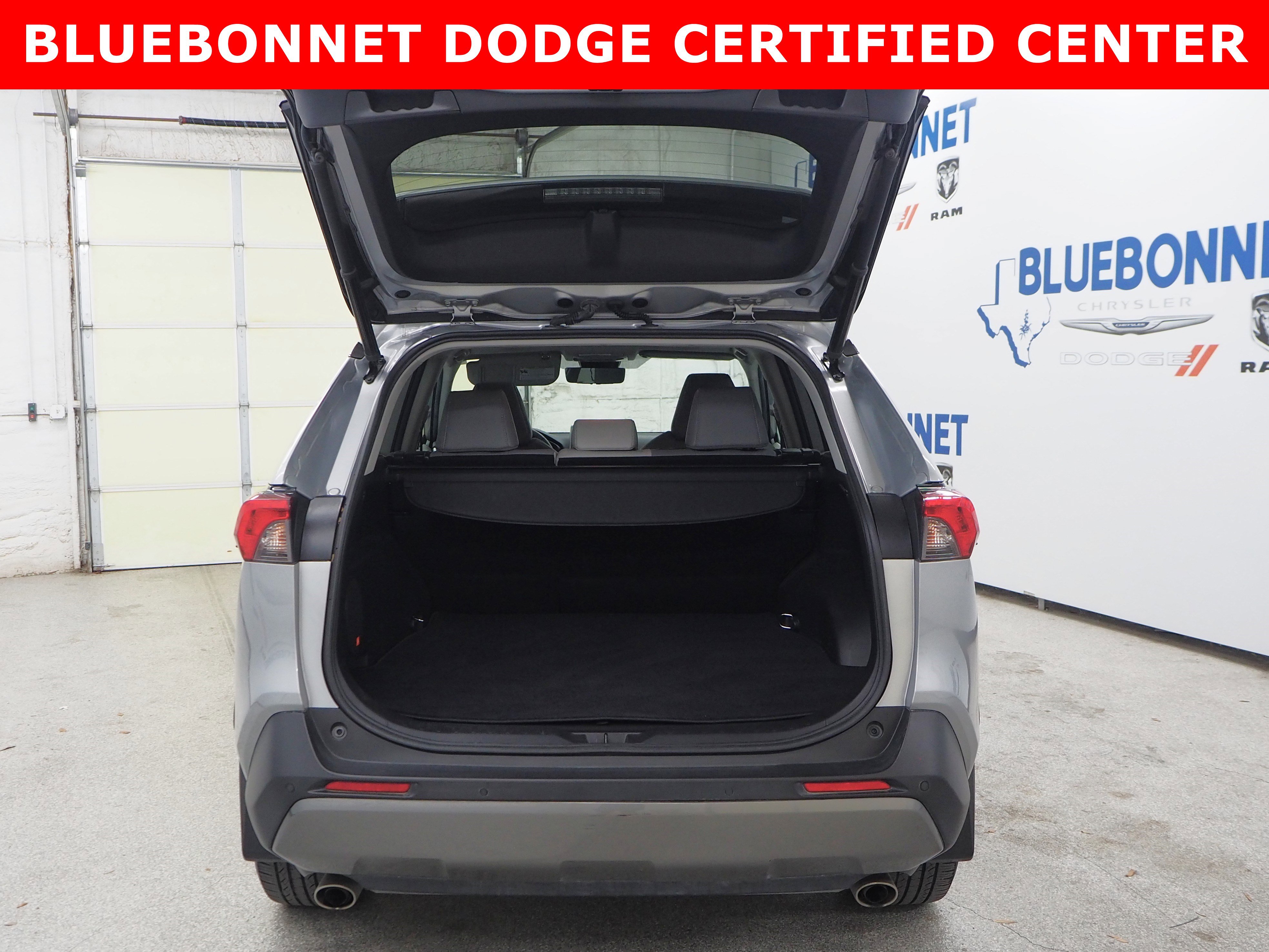 2021 Toyota RAV4 Limited photo 2