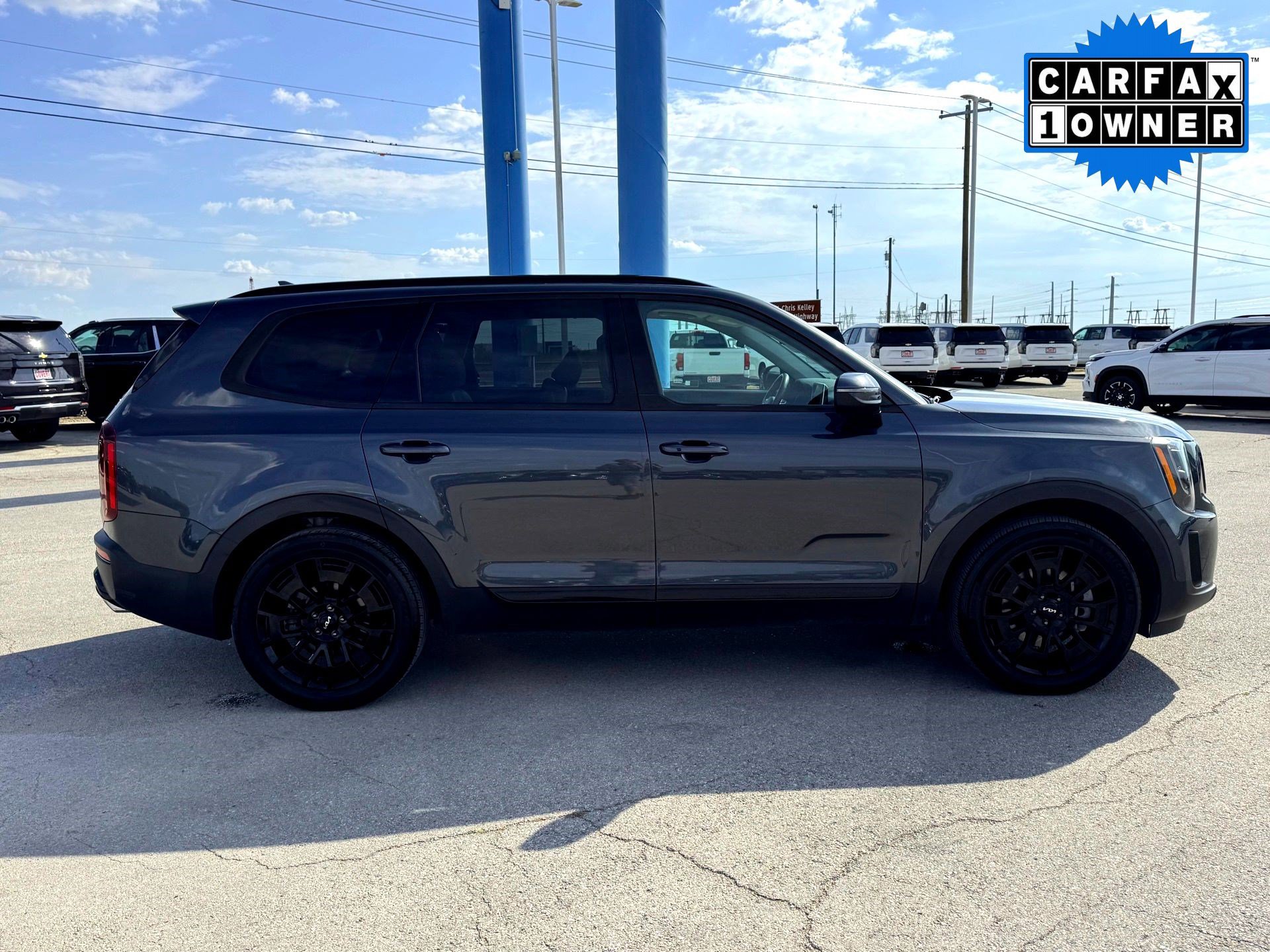 2022 Kia Telluride EX Nightfall Edition photo 4