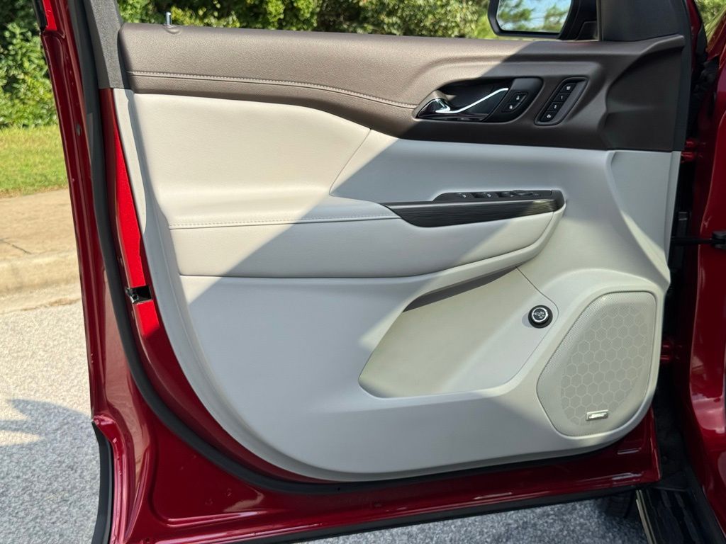2023 Gmc Acadia SLT photo 21