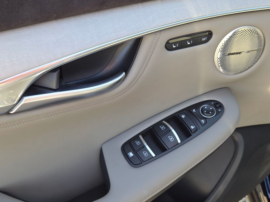 2024 Infiniti QX50 Sensory photo 18