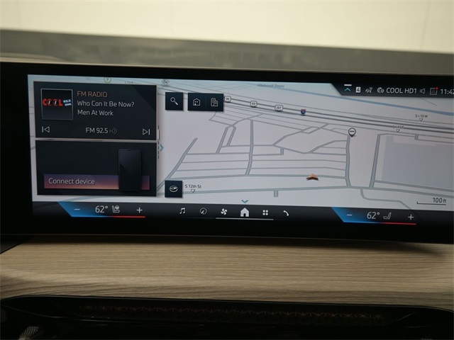 2025 Bmw 330i photo 3