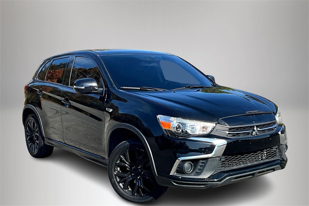 2019 Mitsubishi Outlander Sport ES's photo