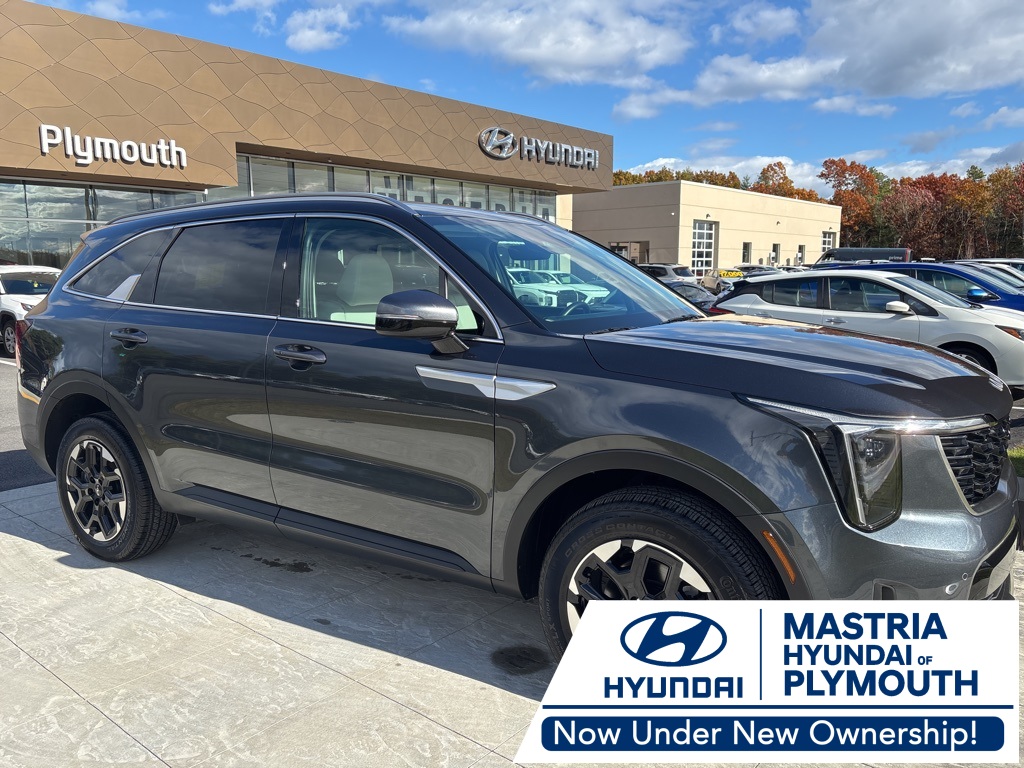 2024 Kia Sorento S's photo