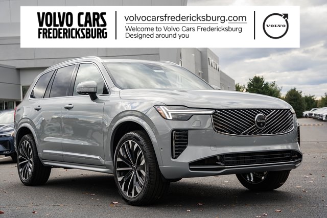 2026 Volvo XC90 Plus's photo