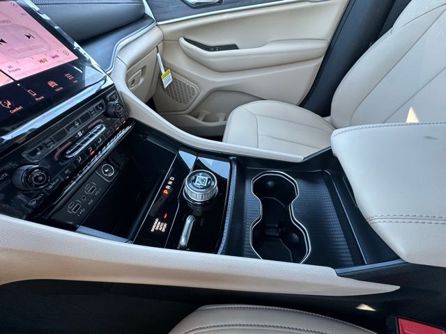 2025 Jeep Grand Cherokee Limited photo 23