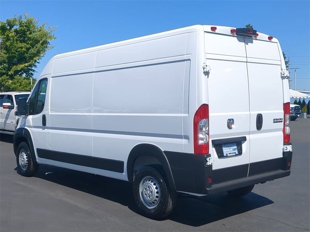 2025 Ram ProMaster 2500 photo 2