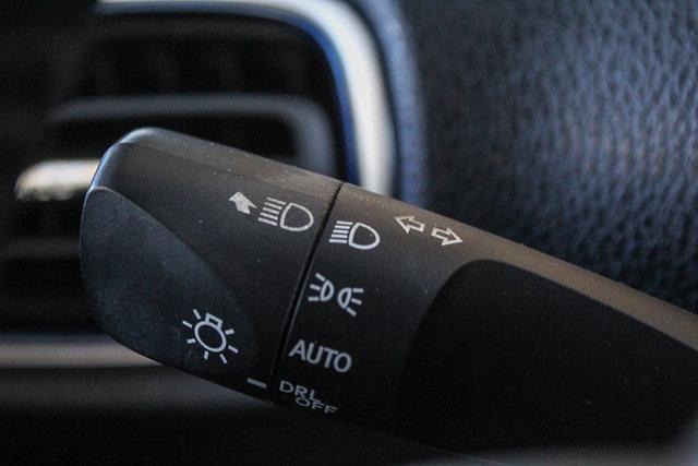 2019 Toyota Prius Limited photo 22