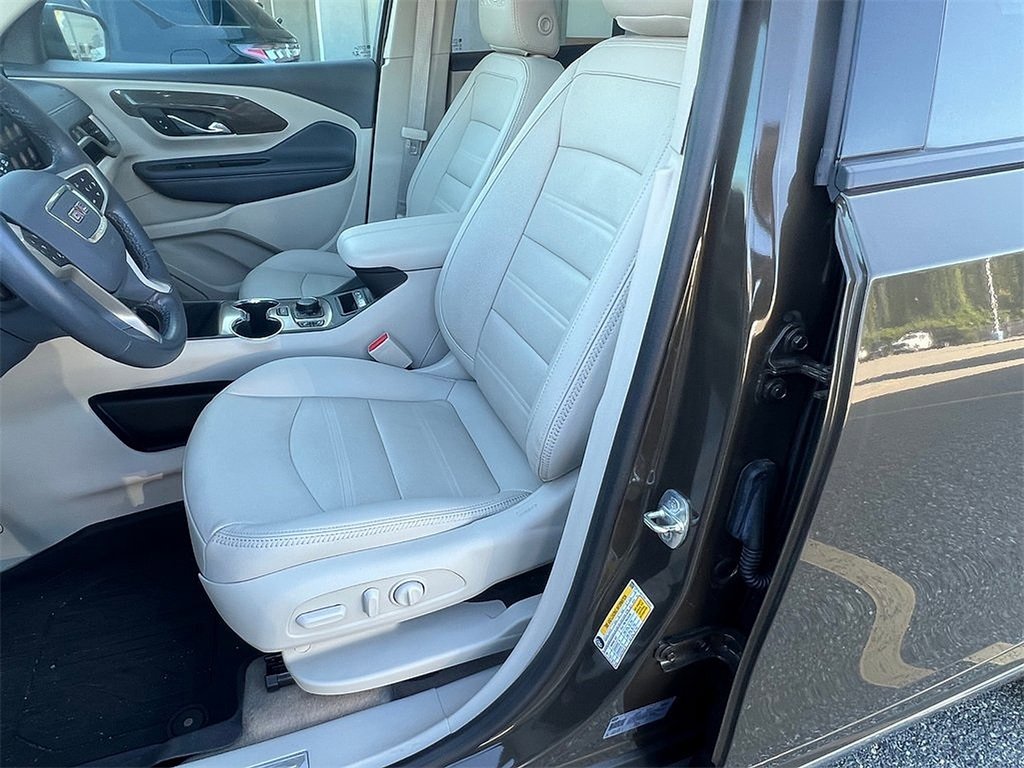 2023 Gmc Terrain Denali photo 12